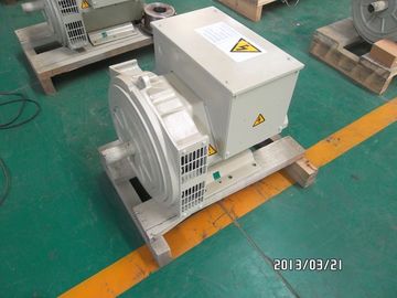 20 كيلووات / 25 كيلو فولت أمبير ثلاث مراحل تأثير مزدوج مولد IP22 مع SX460 AVR